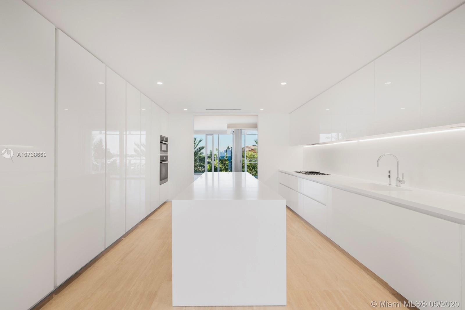 SURF CLUB CONDO - Residential