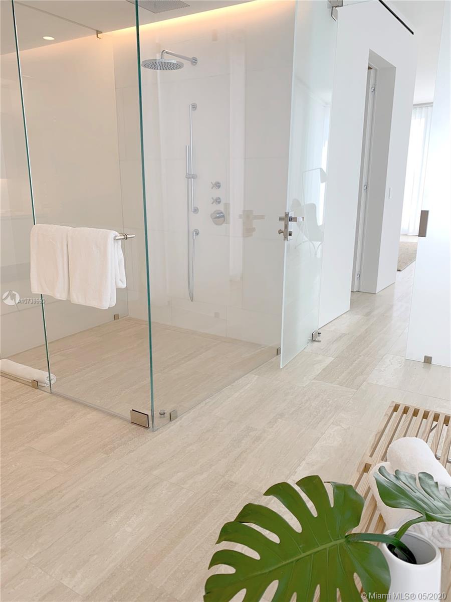 SURF CLUB CONDO - Residential