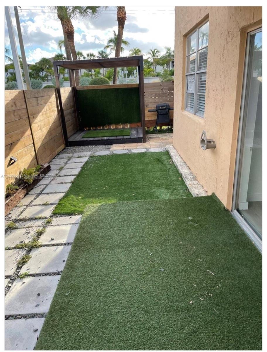 DORAL GARDENS CONDO - Residential Lease