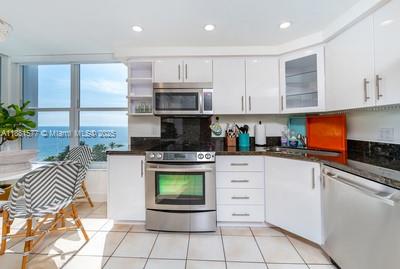 SANDS OF KEY BISCAYNE CON - Residential Lease