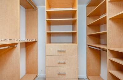 SANDS OF KEY BISCAYNE CON - Residential Lease