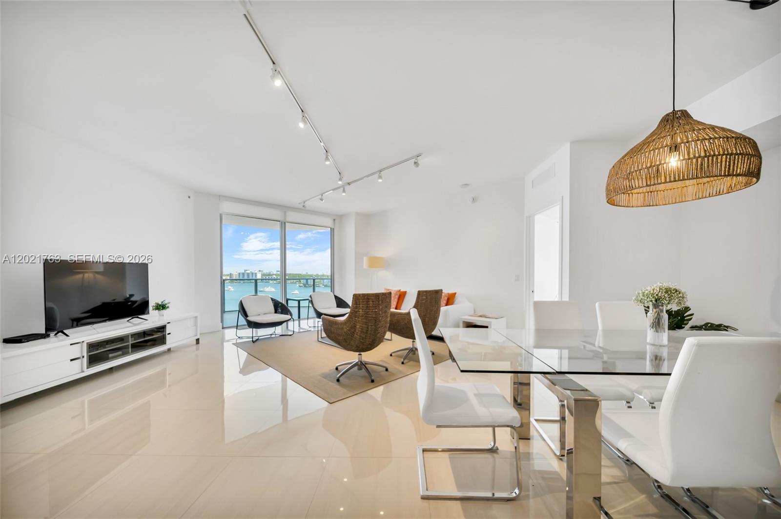 MARINA PALMS RESIDENCES N - Residential