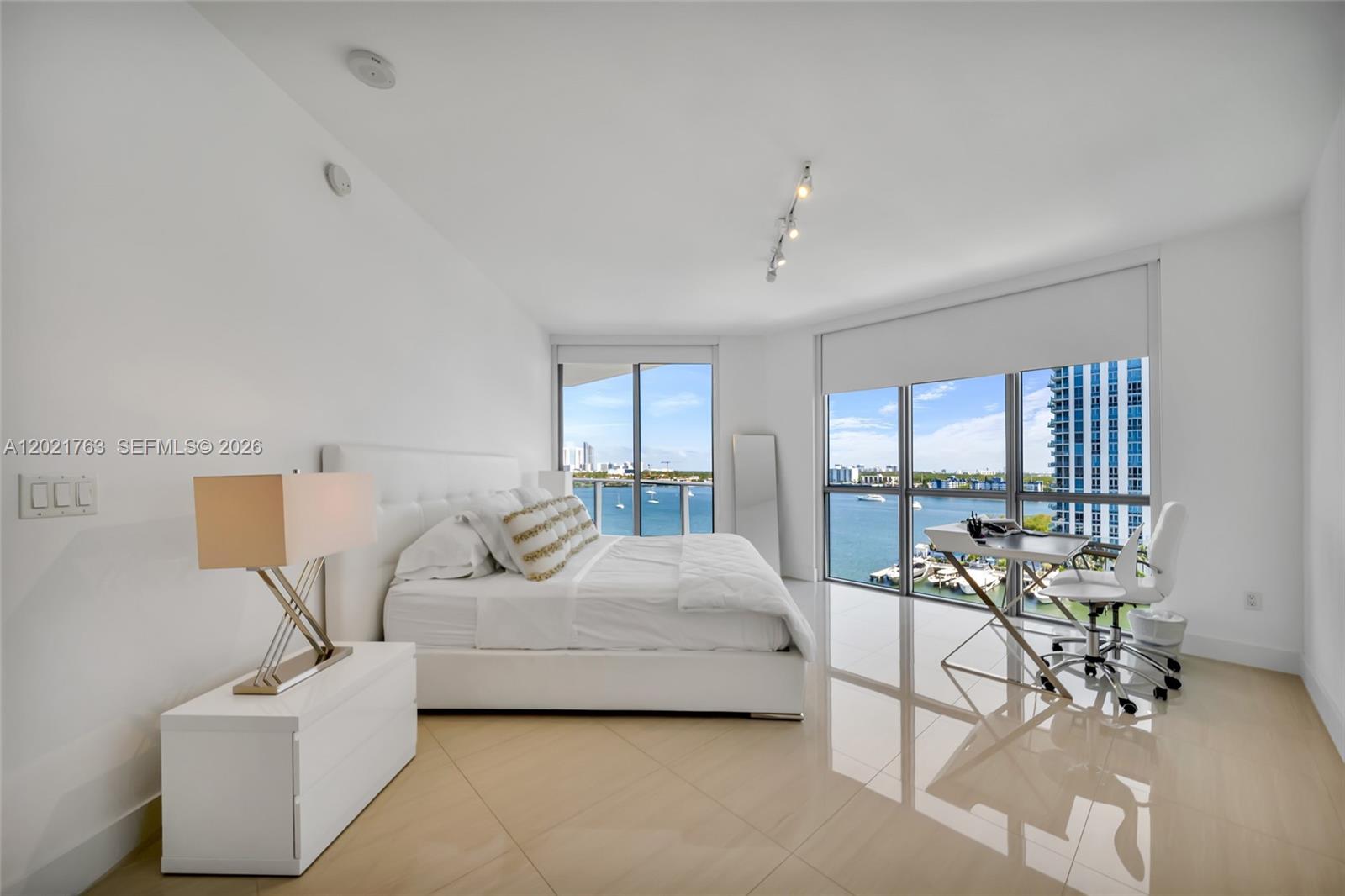 MARINA PALMS RESIDENCES N - Residential