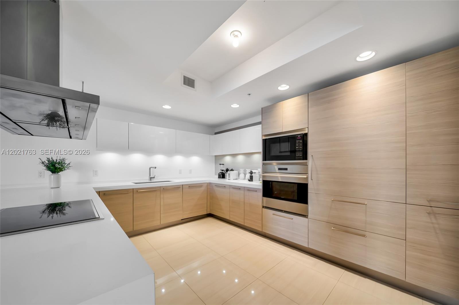 MARINA PALMS RESIDENCES N - Residential