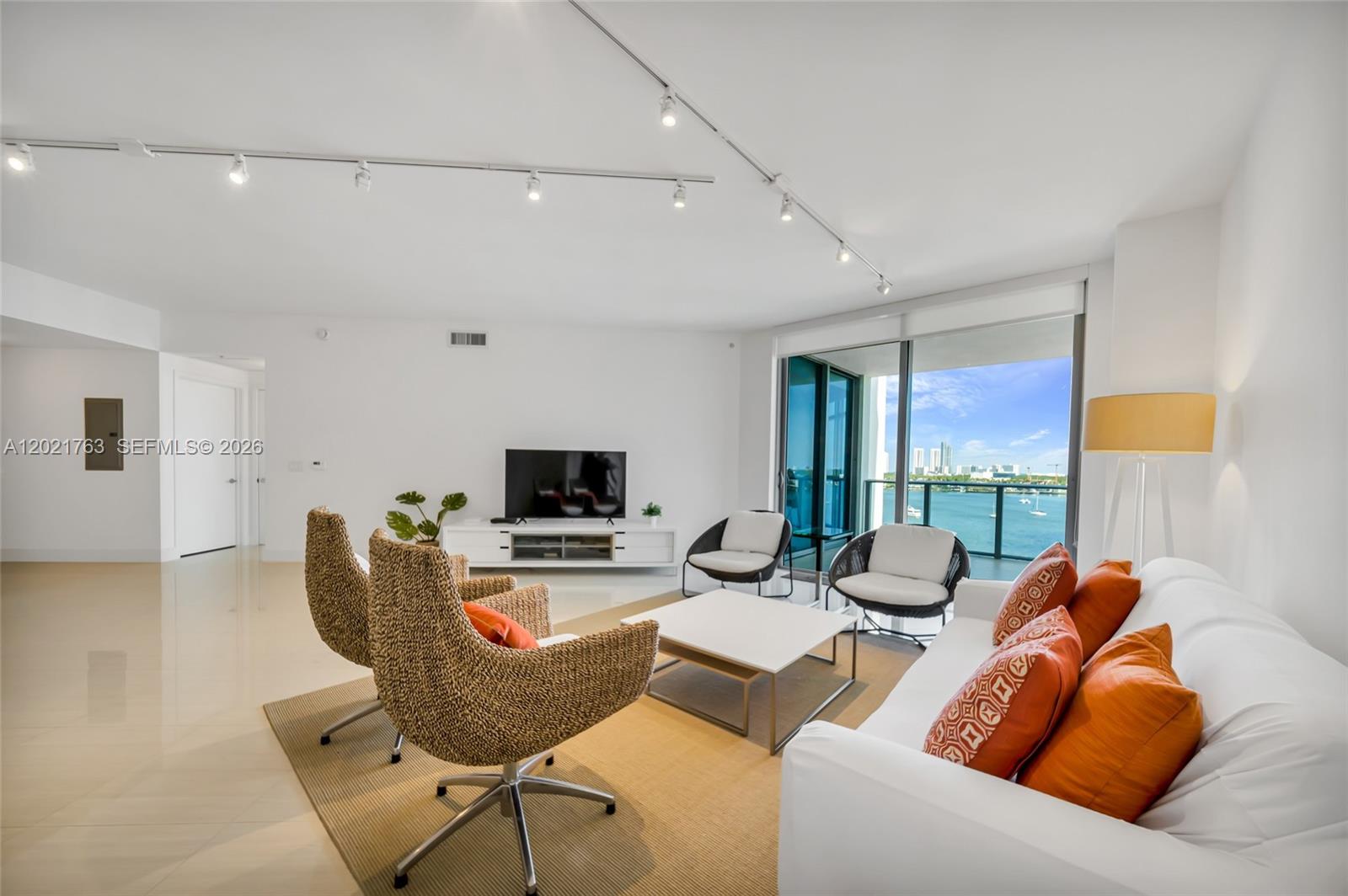 MARINA PALMS RESIDENCES N - Residential