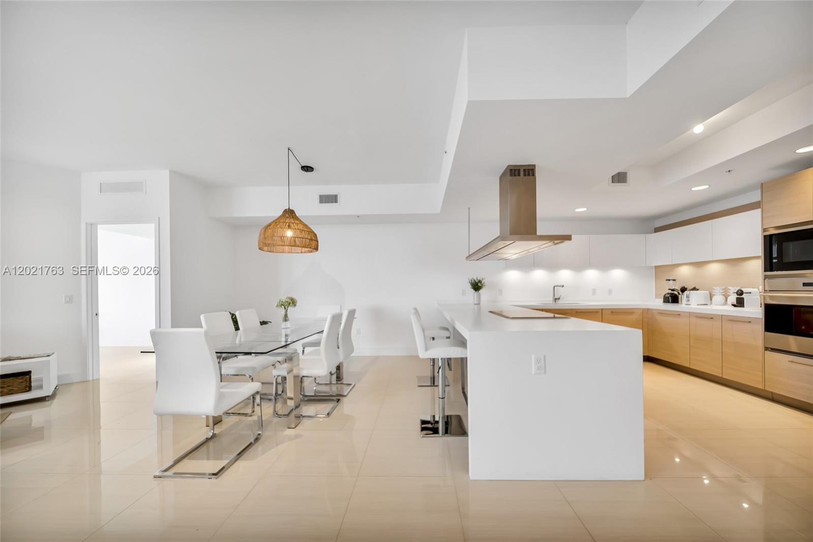 MARINA PALMS RESIDENCES N - Residential