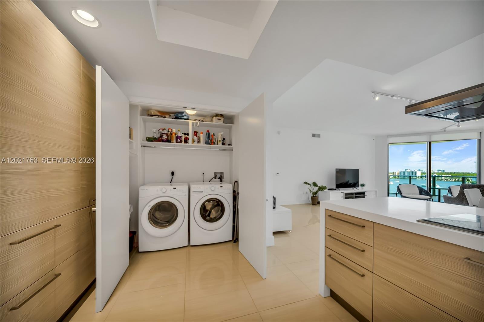 MARINA PALMS RESIDENCES N - Residential