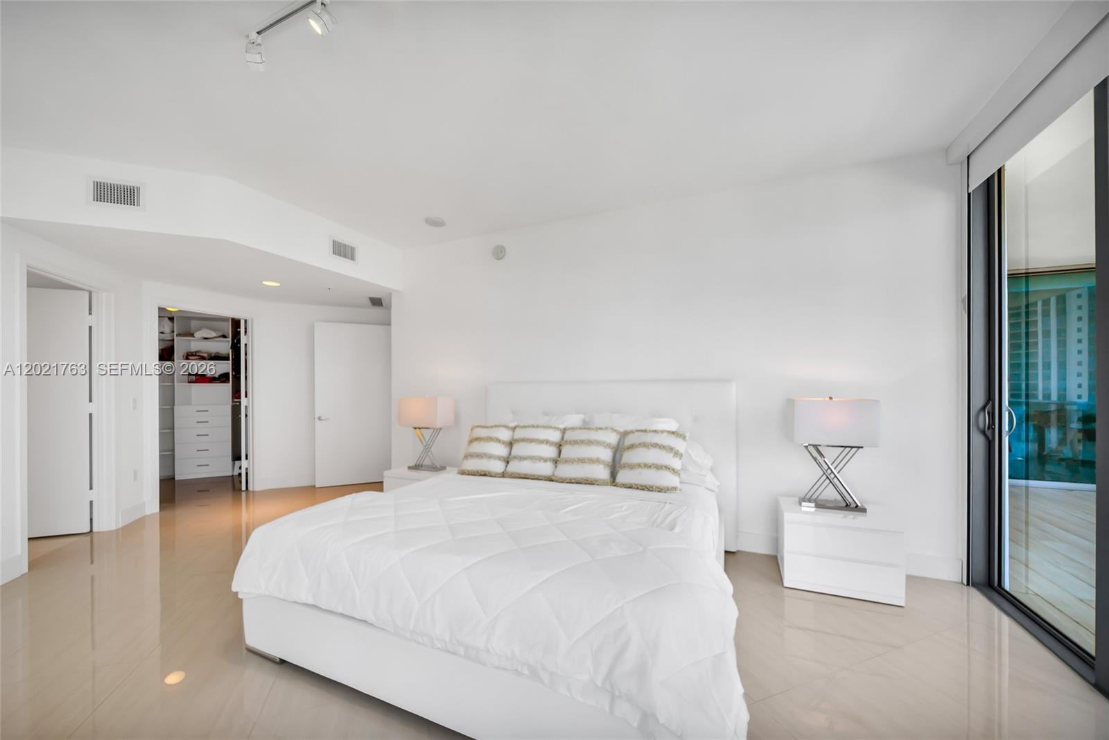 MARINA PALMS RESIDENCES N - Residential