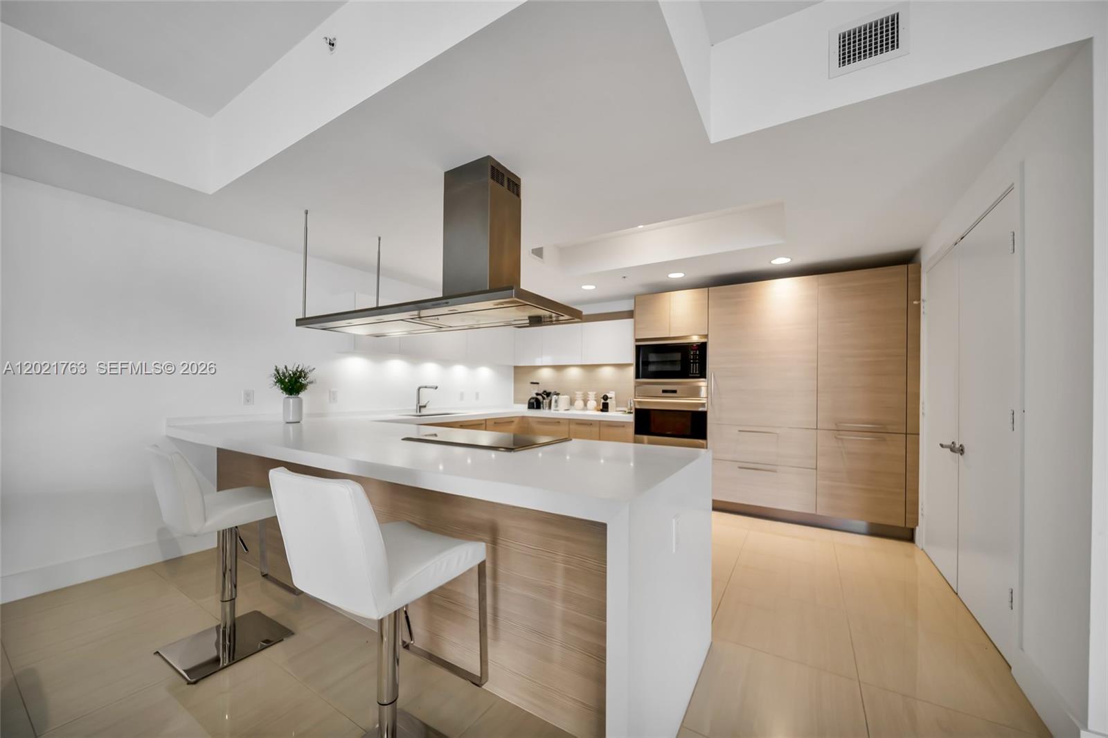 MARINA PALMS RESIDENCES N - Residential