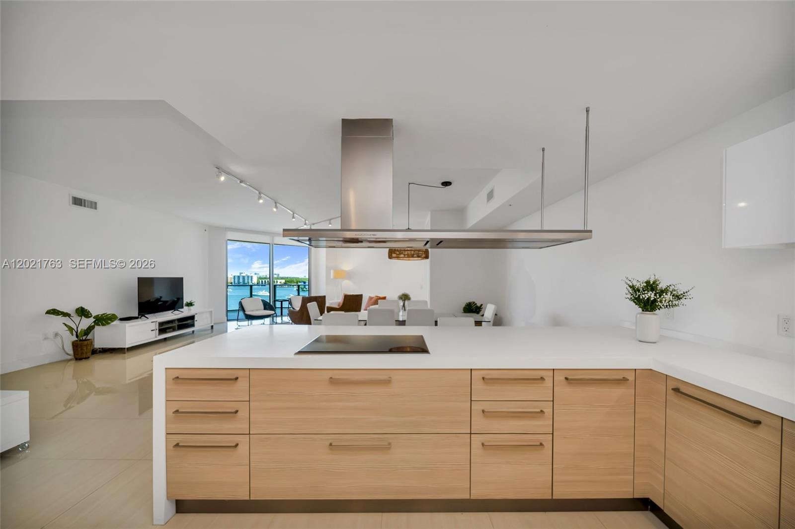 MARINA PALMS RESIDENCES N - Residential