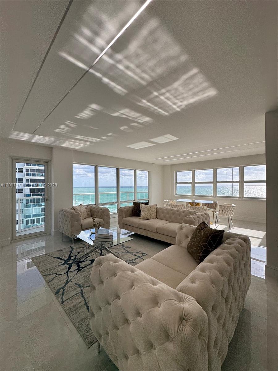 SOUTHPOINT CONDO - Residential