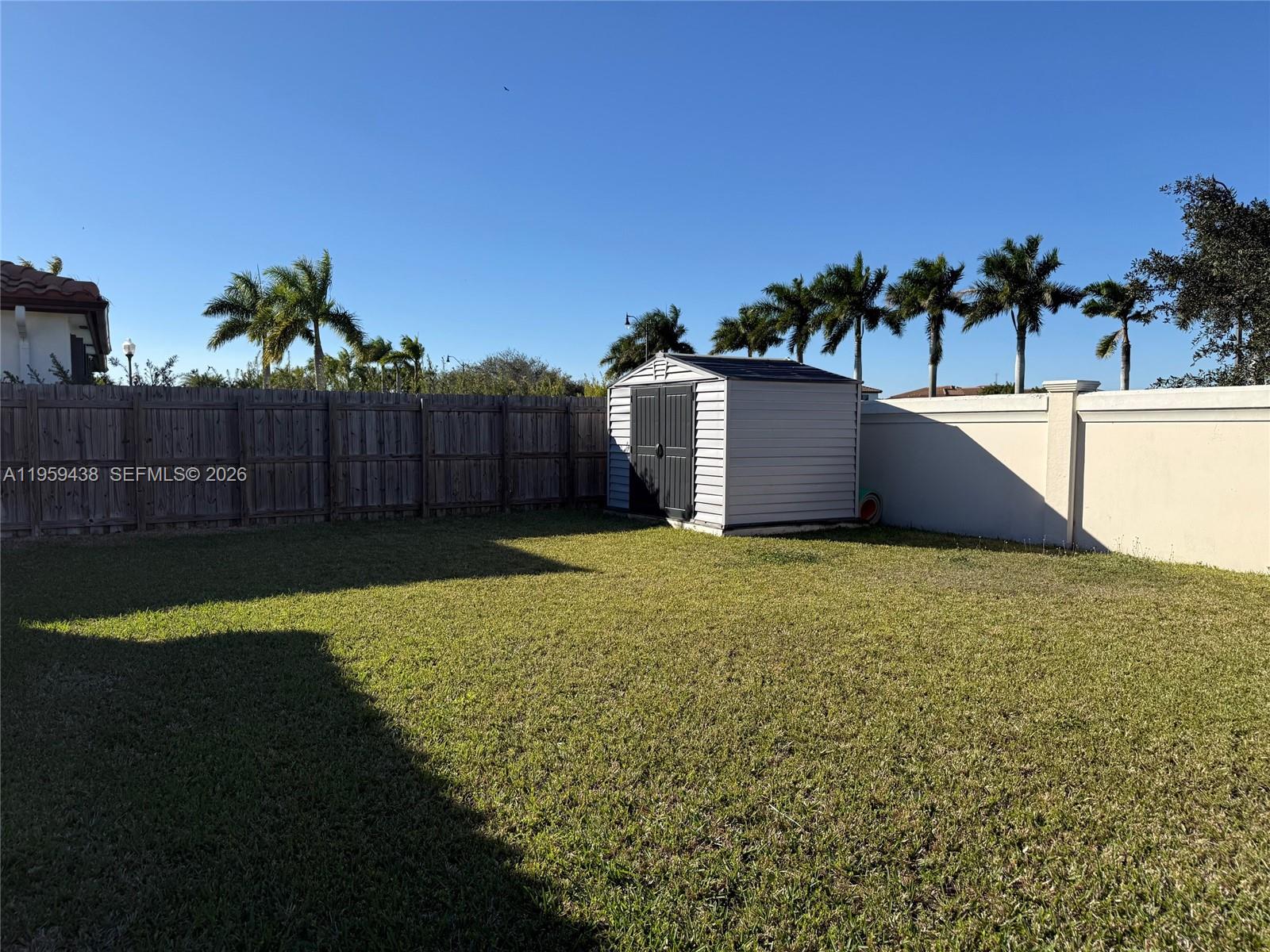 KINGMAN COMMONS - Residential Lease