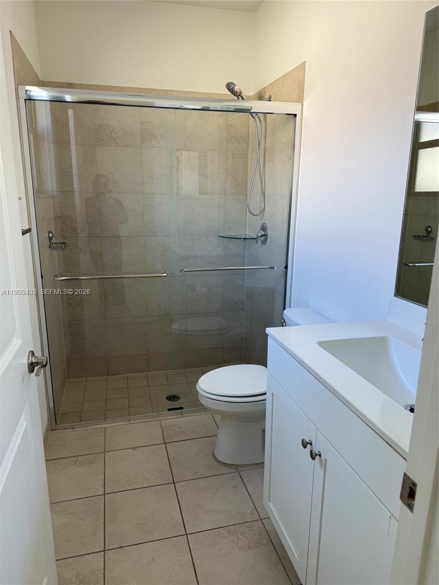 KINGMAN COMMONS - Residential Lease