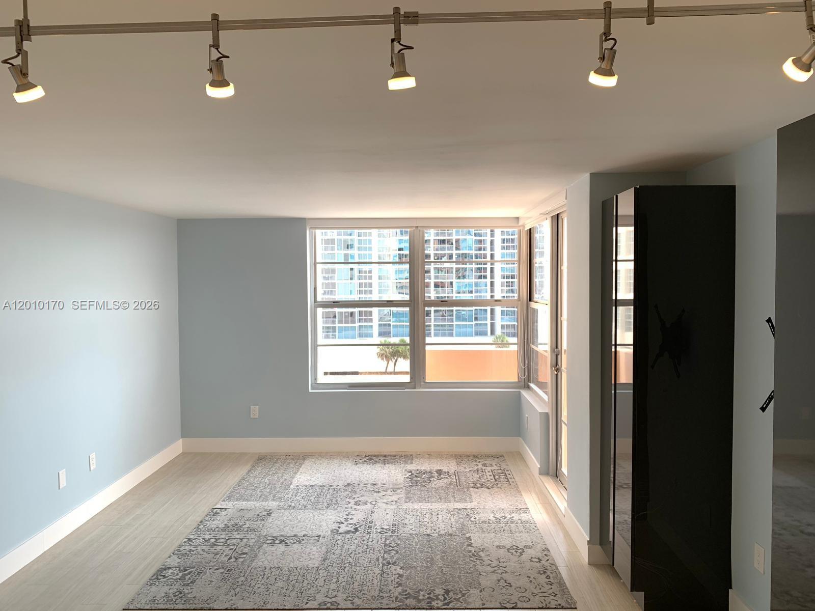TRITON TOWER CONDO - Residential