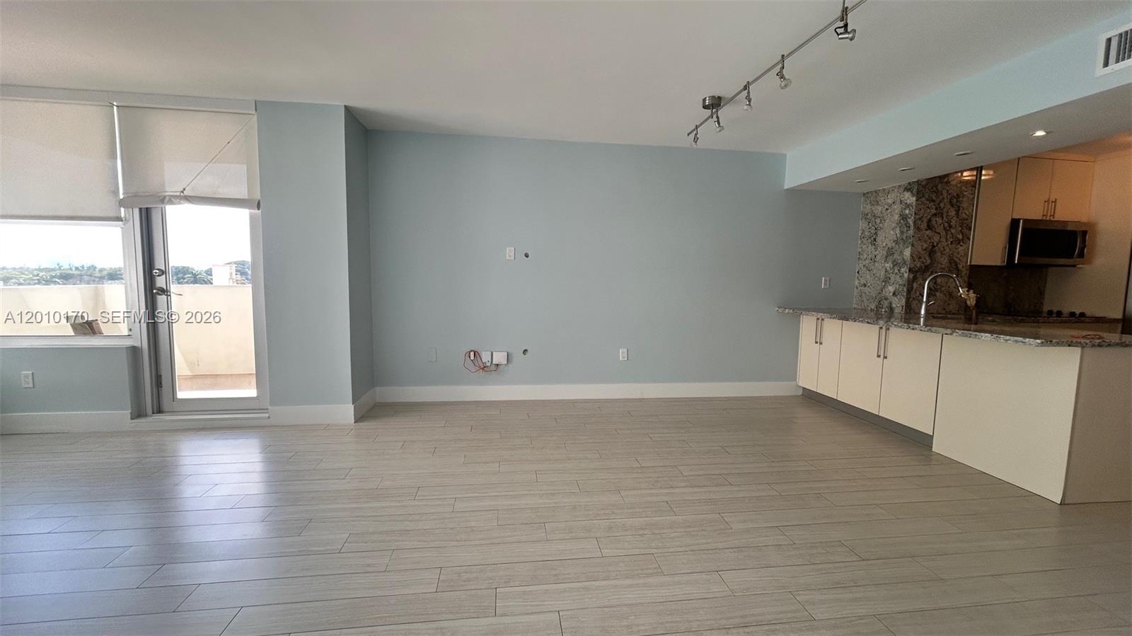 TRITON TOWER CONDO - Residential