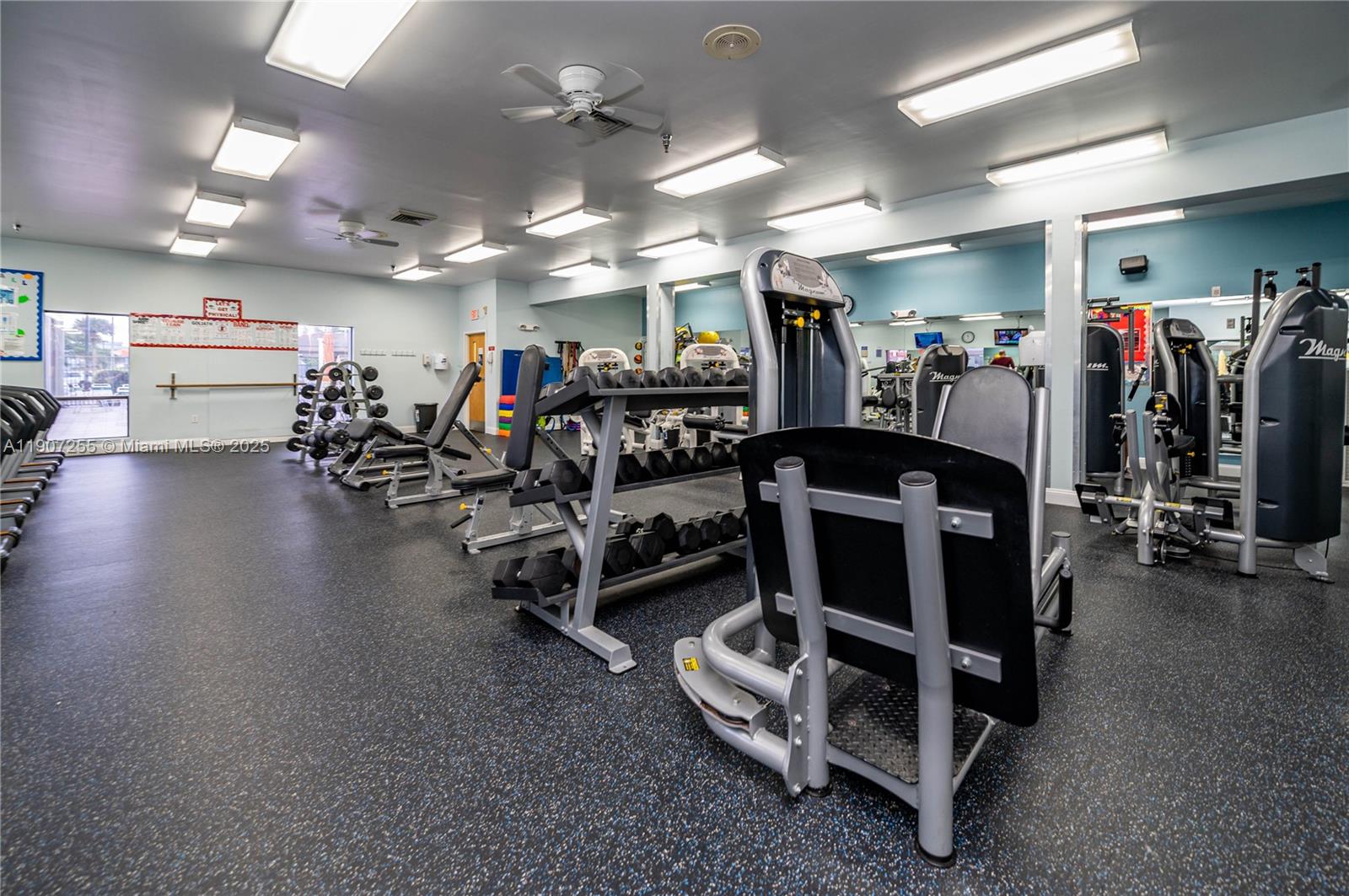 LUCAYA VILLAGE 2-E CONDO - Residential