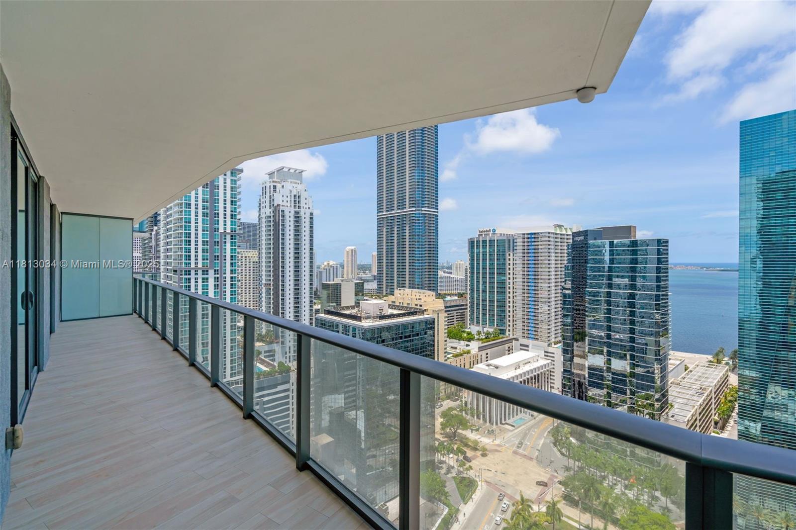 1300 S Miami Ave 2902