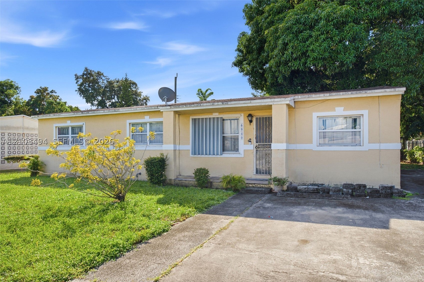 6940 NW 28th Ave