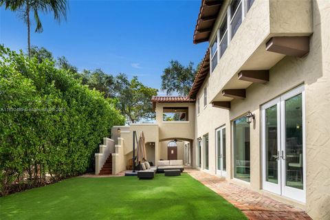 Photo of 440 Rosaro Ave, Coral Gables, FL 33146 (MLS # A11830499)