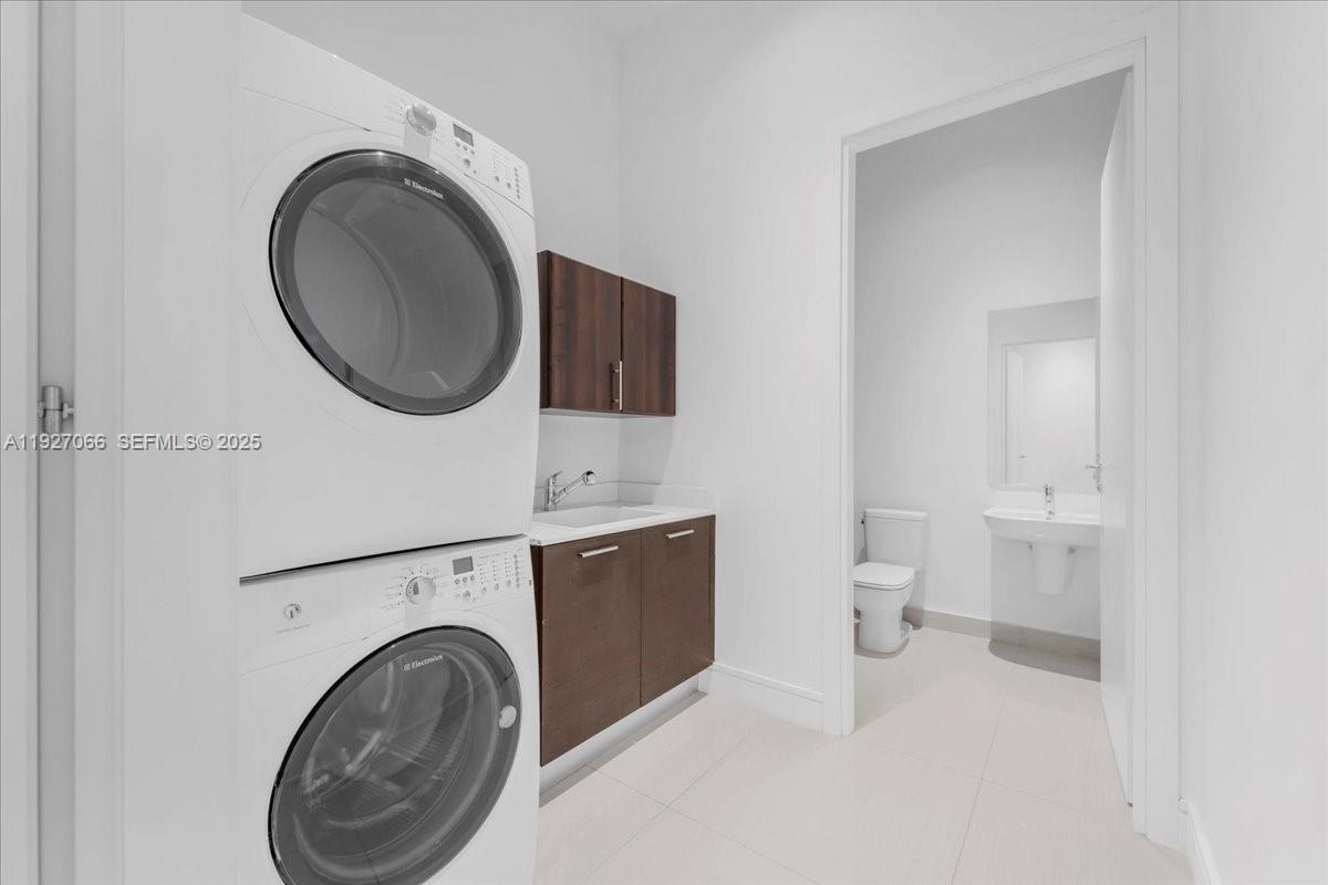 ECHO CONDO - Residential