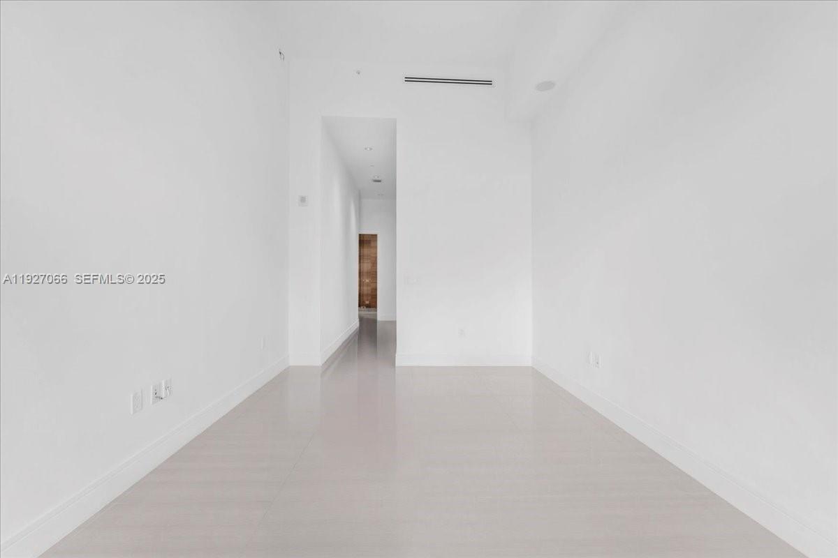 ECHO CONDO - Residential