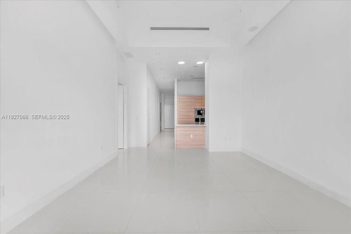 ECHO CONDO - Residential