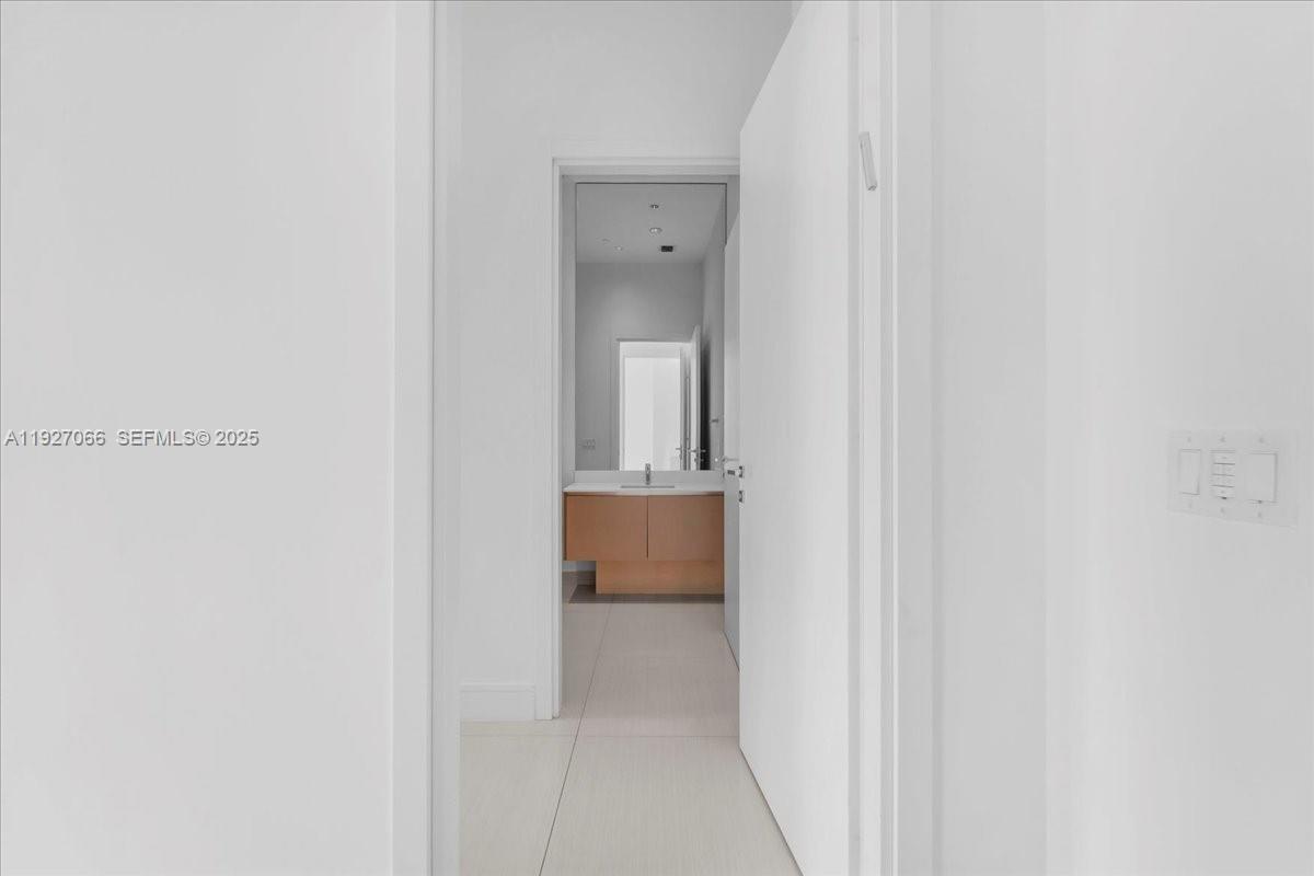 ECHO CONDO - Residential