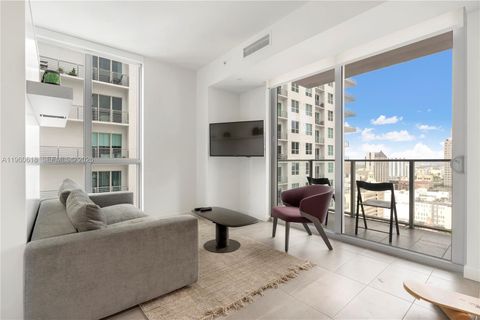 227 NE 2nd St 2602 Miami FL 33132