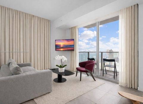 227 NE 2nd St 2602 Miami FL 33132