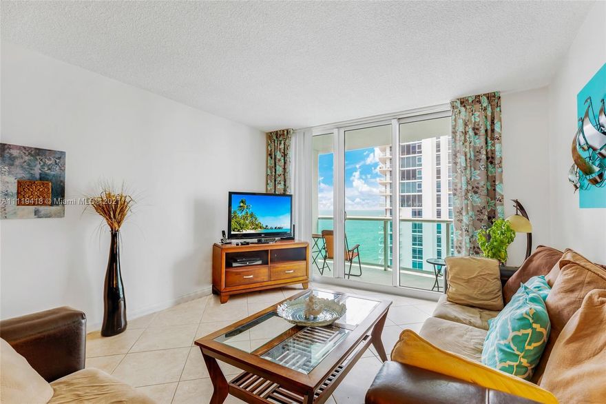 ** OPPORTUNITY KNOCKS! ** DESIRABLE SE EXPOSURE WITH COMBINED SPECTACULAR OCEAN AND SKYLINE VIEWS. LOCATED ON THE 15TH FLOOR, THIS 1 BR/1BA APT OFFERS PLENTY OF NATURAL LIGHT, TILE FLOORS THROUGHOUT, REMODELED BATHROOM, UPDATED KITCHEN AND INTERIOR DOORS. * TURN KEY CONDITIONS *
TIDES BUILDING PASSED THE 40 YEAR RESTORATION 7 YEARS AGO. RESORT STYLE AMENITIES OFFERING 2 POOLS, GYM, BUSINESS CENTER, 24HR SECURITY/VALET/CONCIERGE. LOW MAINTENANCE FEES INCLUDE BOTH CABLE & WIFI. EXCELLENT FOR INVESTORS: TIDES CONDOMINIUM HAS NO RENTAL RESTRICTIONS, CAN AIRBNB FROM DAY ONE!
CALL LA TODAY TO SCHEDULE A SHOWING.