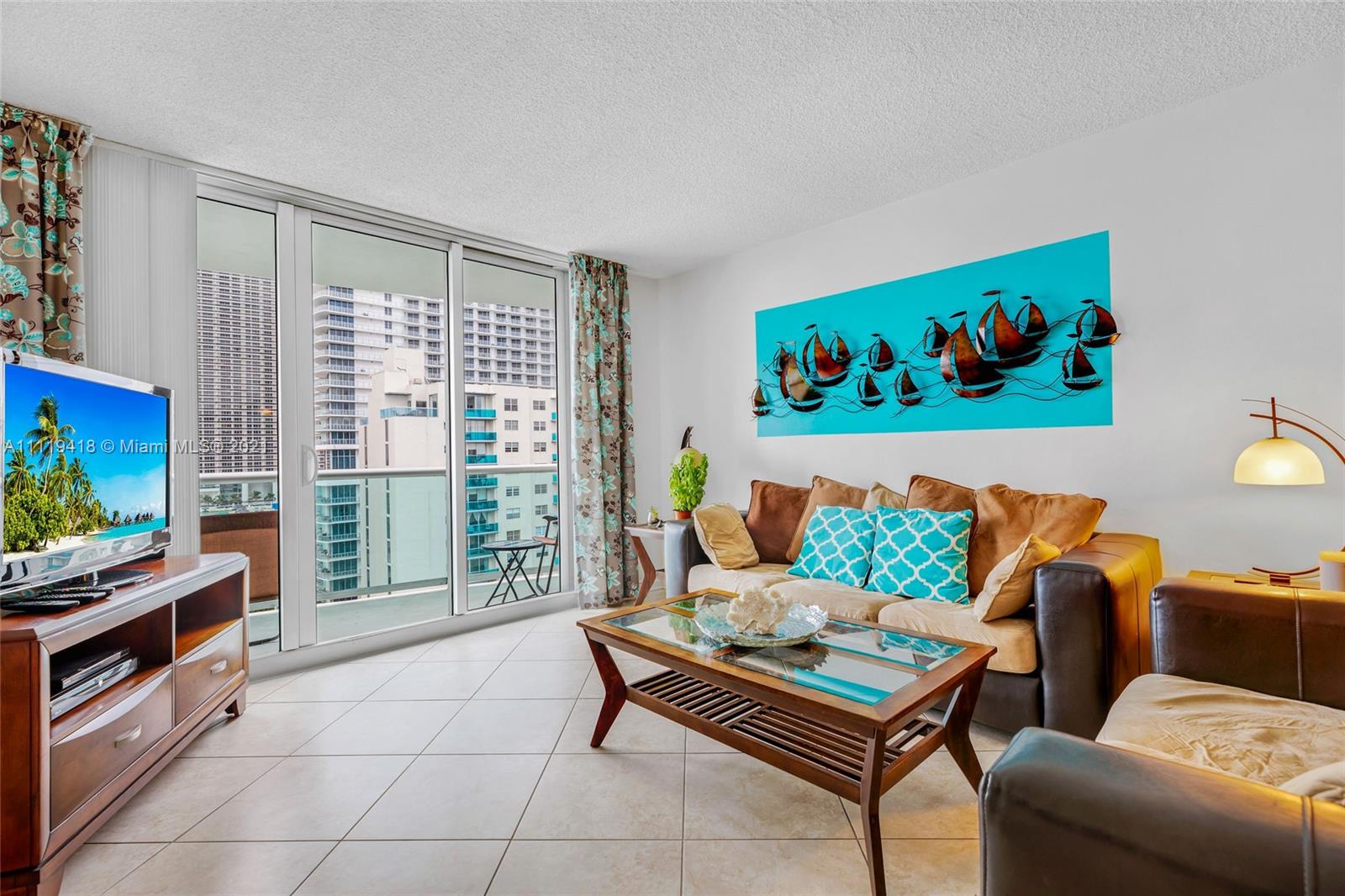 TIDES ON HOLLYWOOD BEACH - Residential