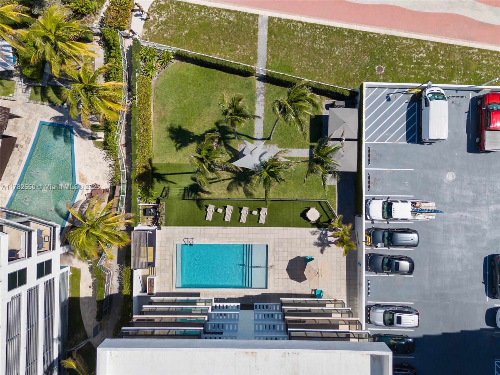 THE SURF CONDO - Residential