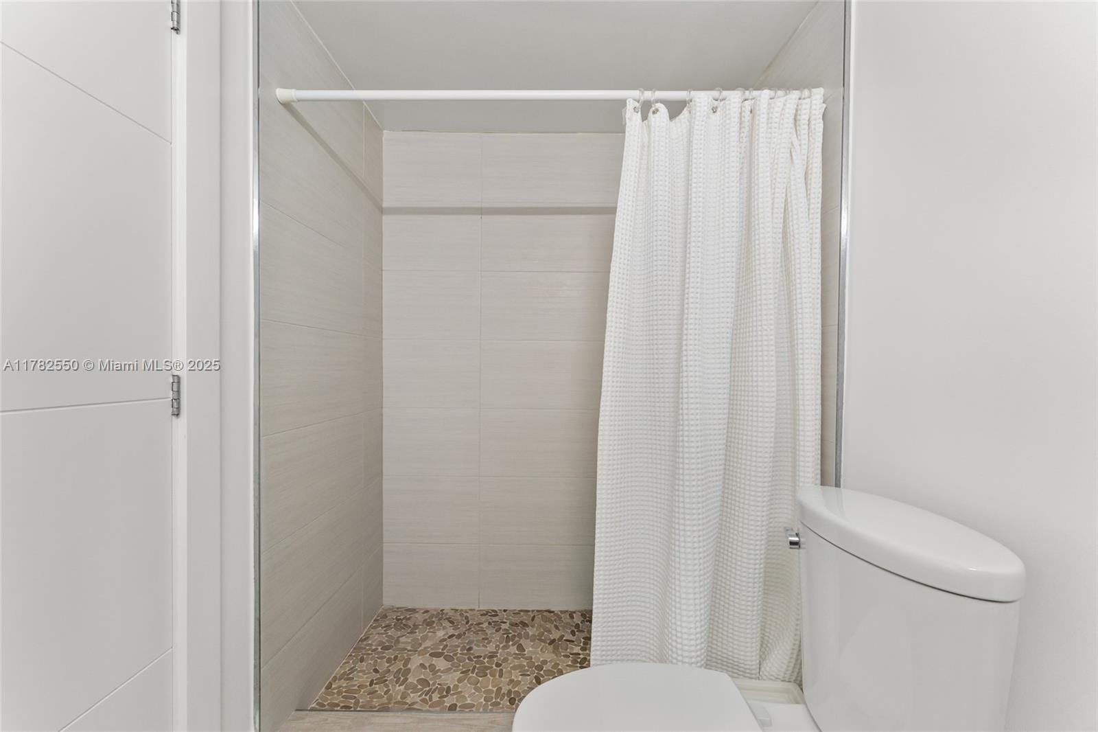 THE SURF CONDO - Residential