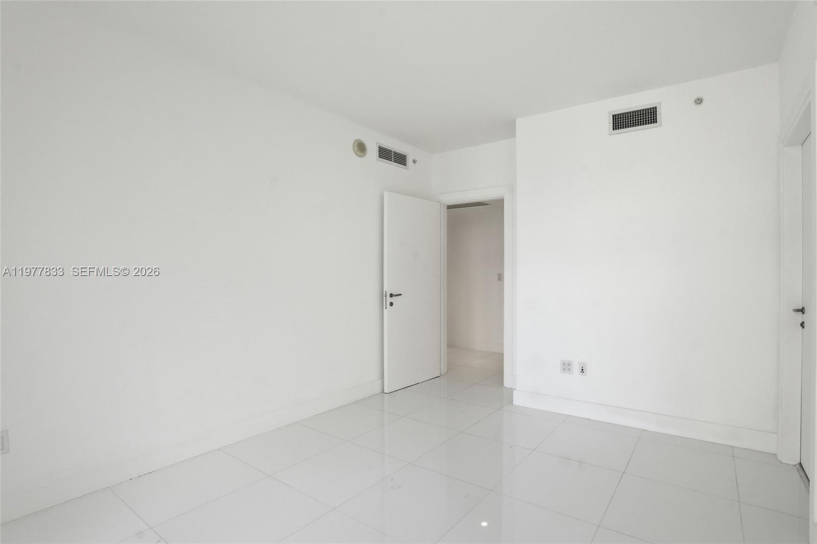 GROVENOR HOUSE CONDO - Residential