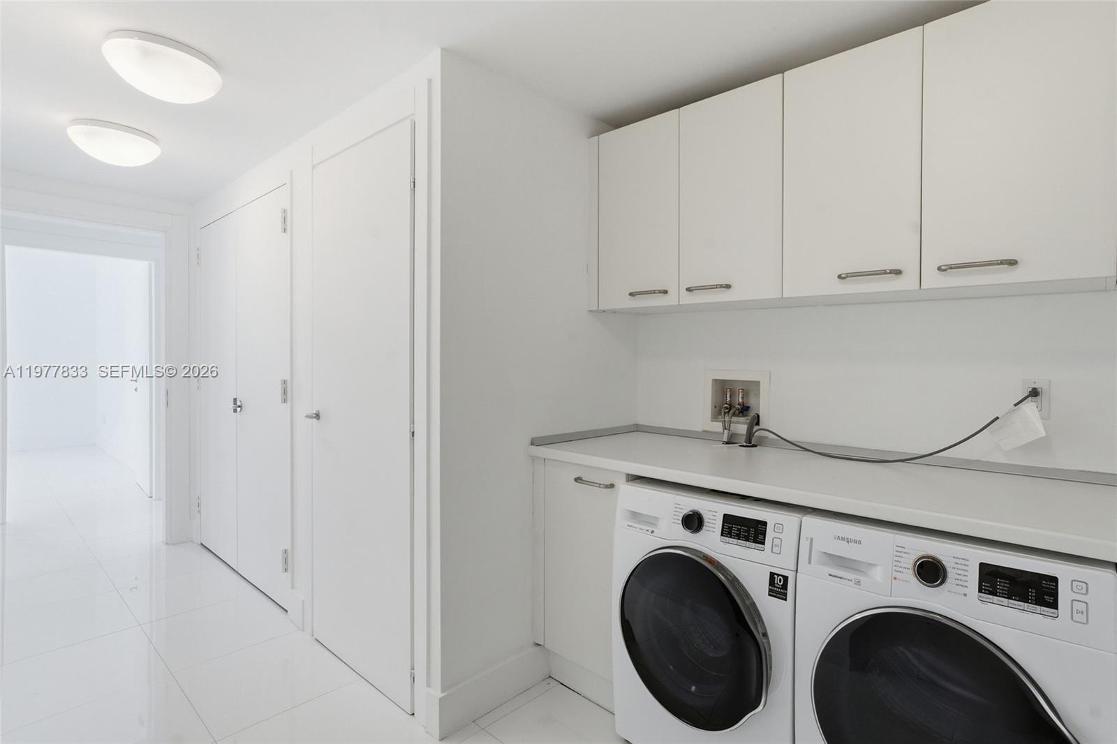 GROVENOR HOUSE CONDO - Residential