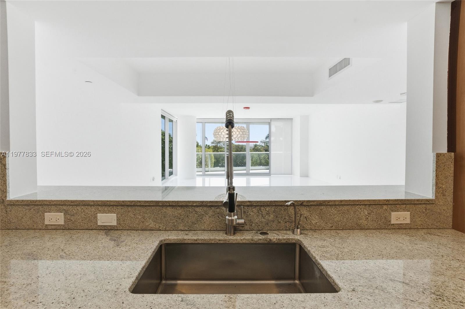 GROVENOR HOUSE CONDO - Residential