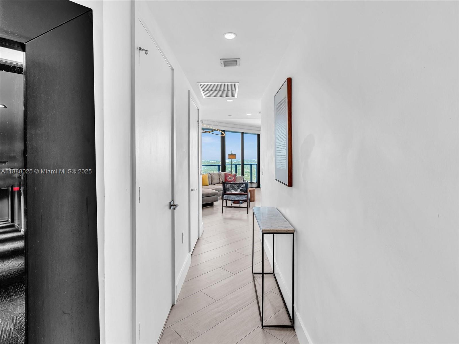 121 NE 34th St 2016