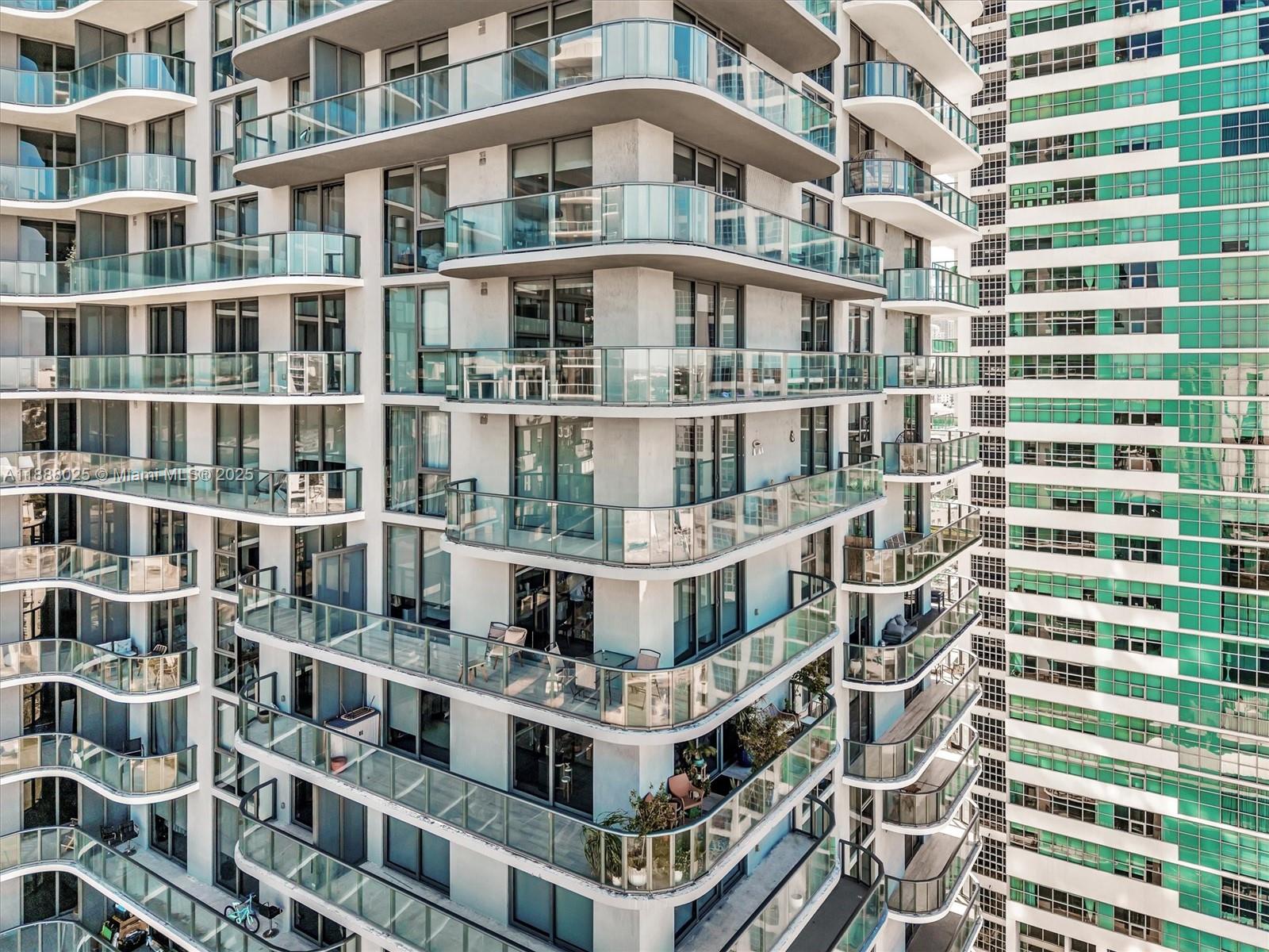 3401 MIDTOWN CONDO - Residential Lease