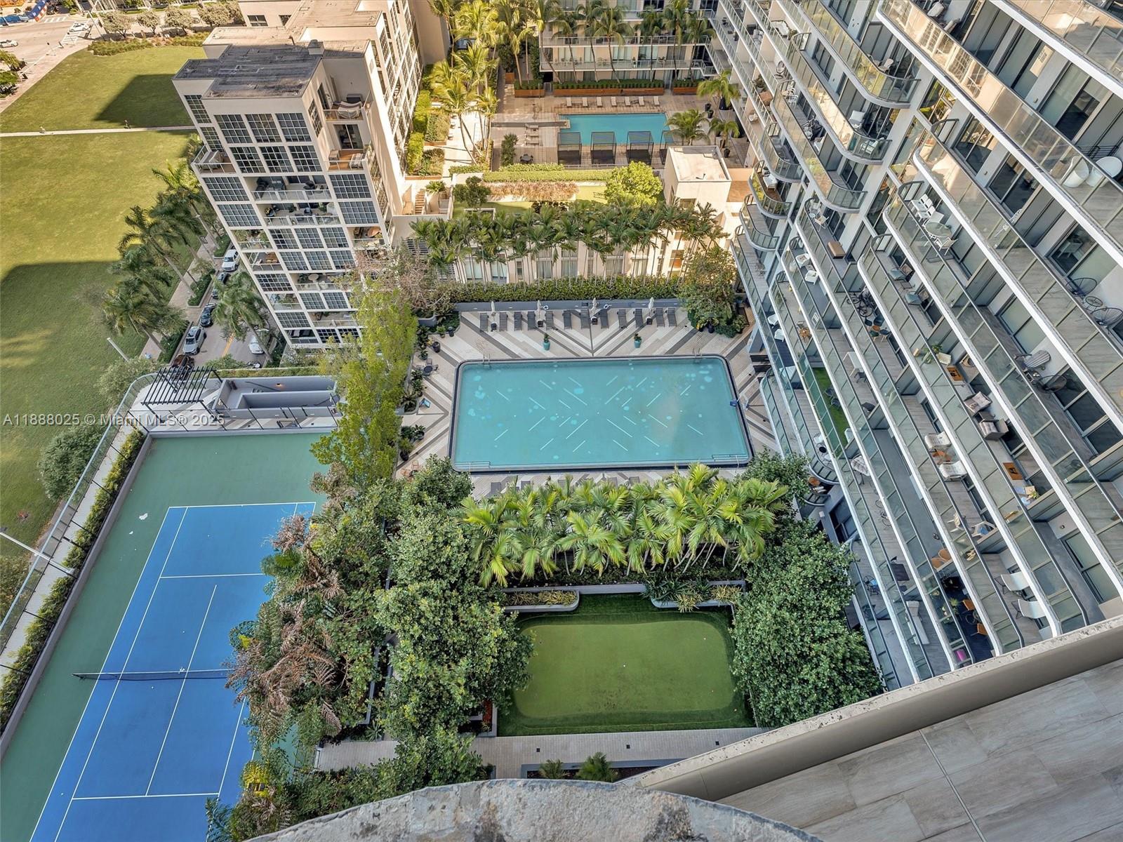 3401 MIDTOWN CONDO - Residential Lease