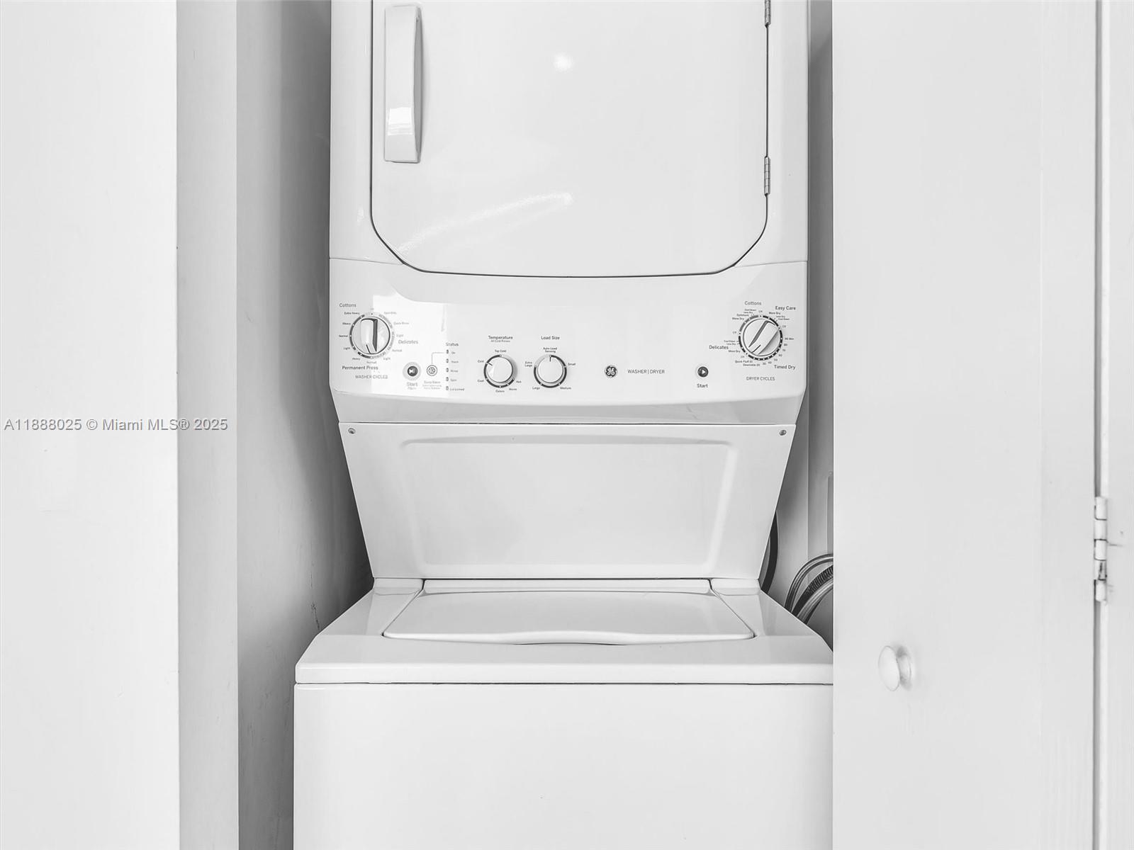 3401 MIDTOWN CONDO - Residential Lease