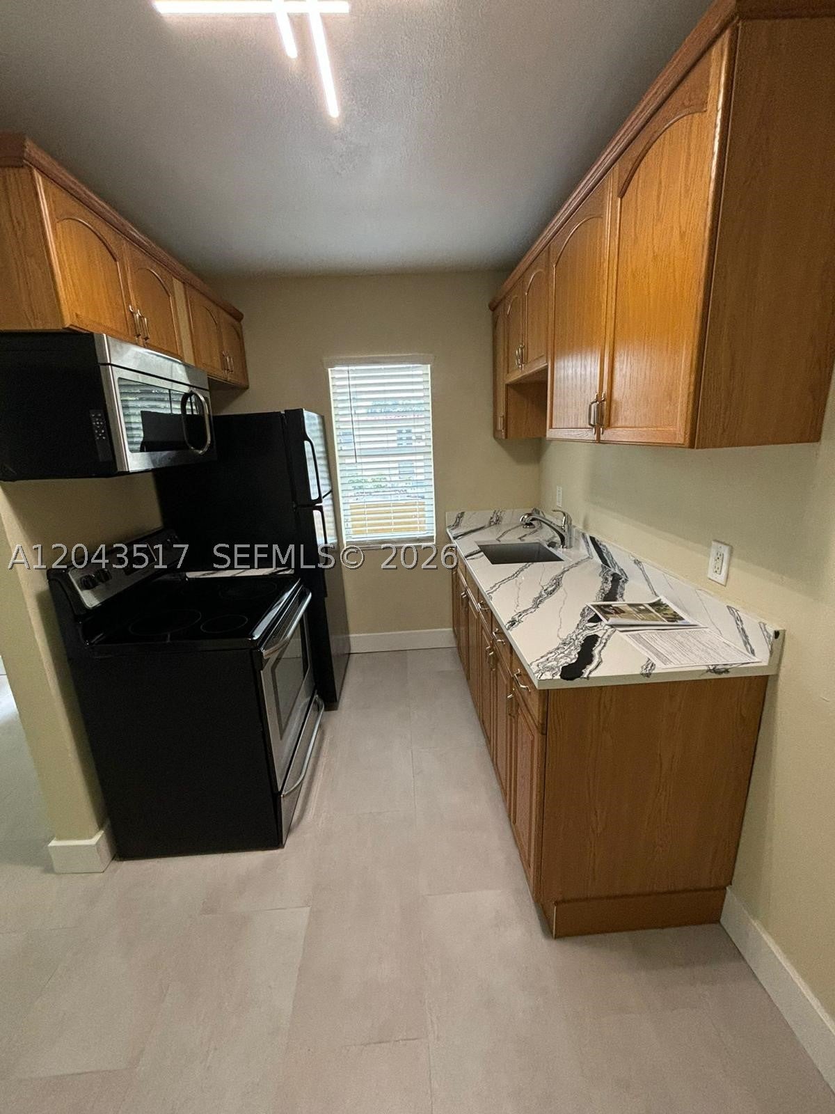2301 NE 6th Ave 204