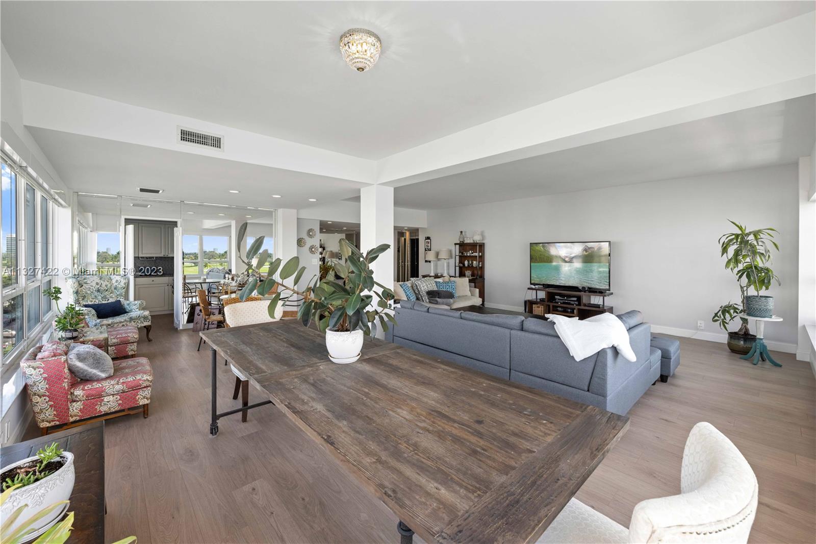 BLAIR HOUSE CONDO - WEST - Residential