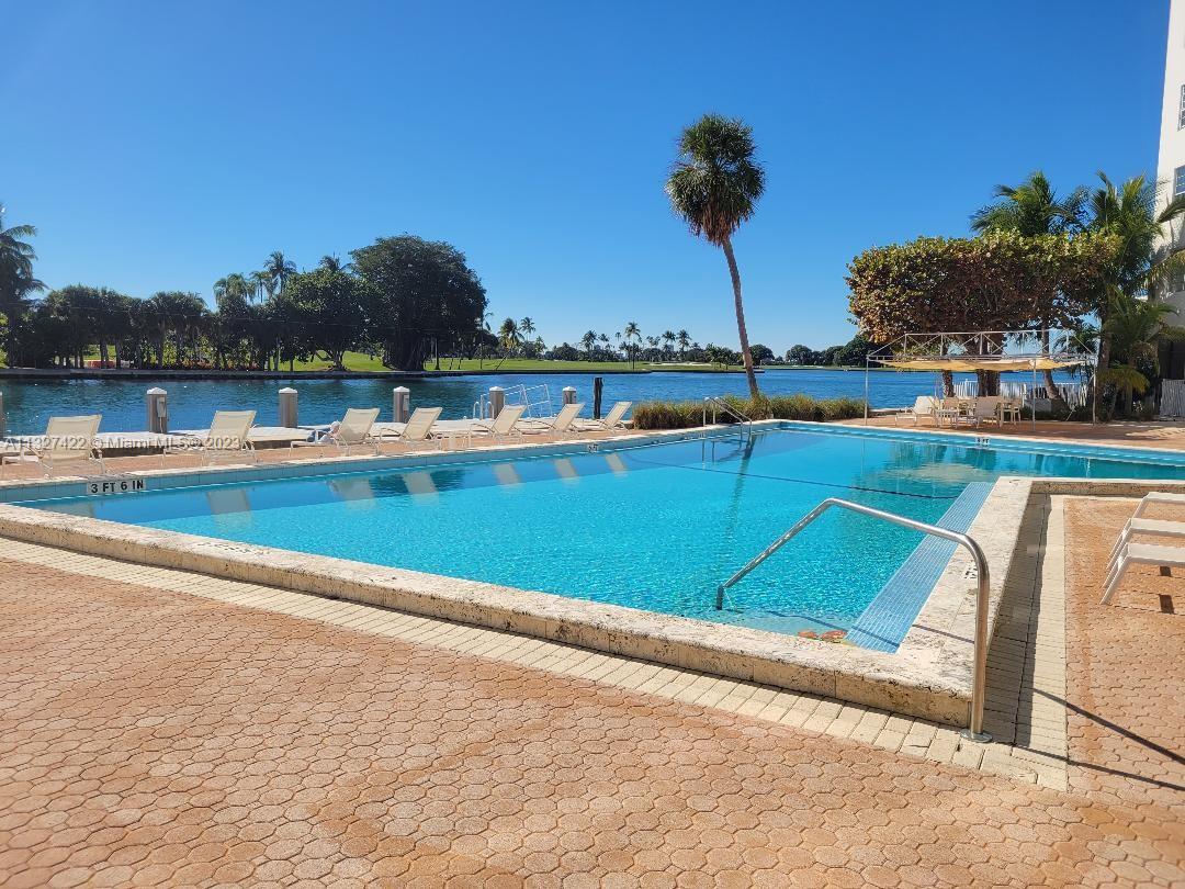 BLAIR HOUSE CONDO - WEST - Residential