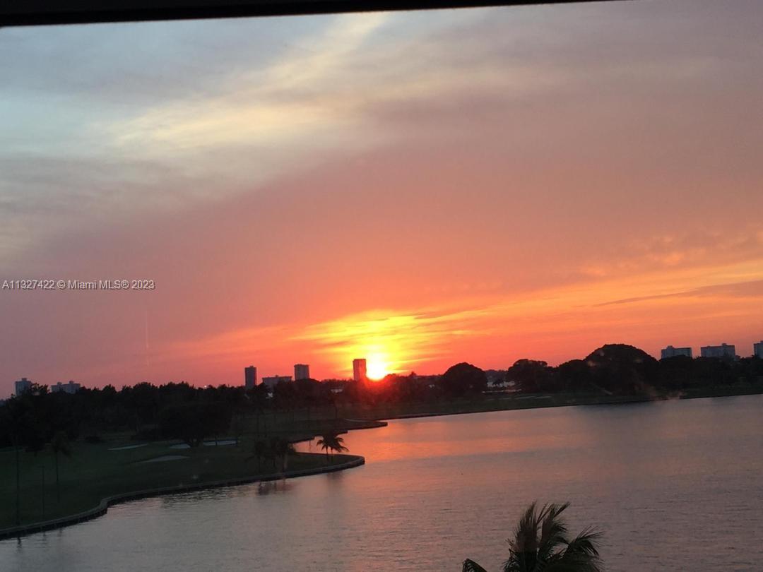 BLAIR HOUSE CONDO - WEST - Residential