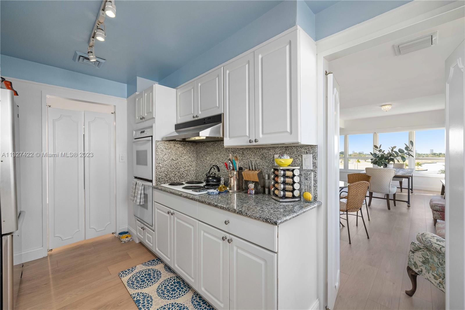 BLAIR HOUSE CONDO - WEST - Residential