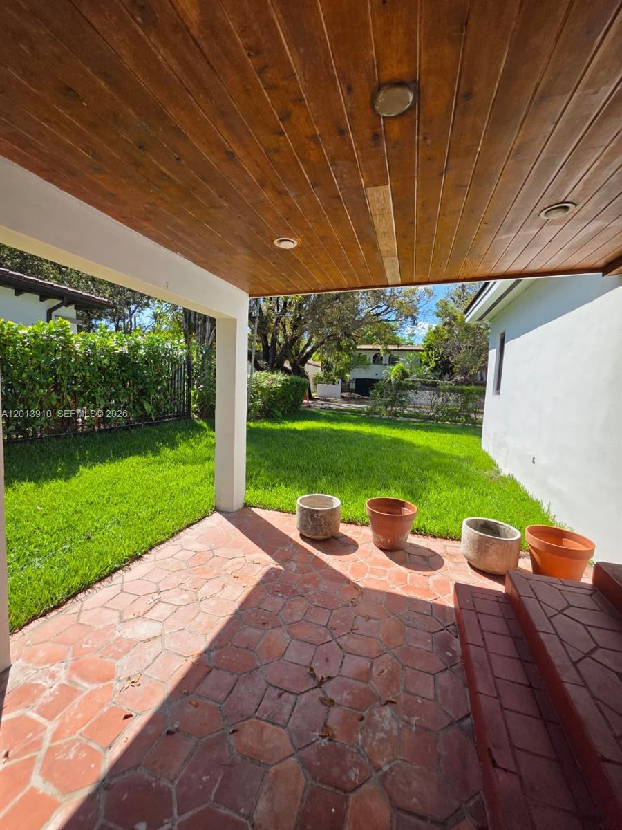 CORAL GABLES GRANADA SEC - Residential Lease