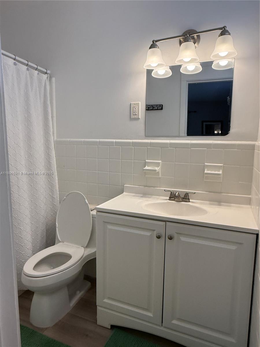 SUNRISE GOLF VILLAGE - Residential Lease