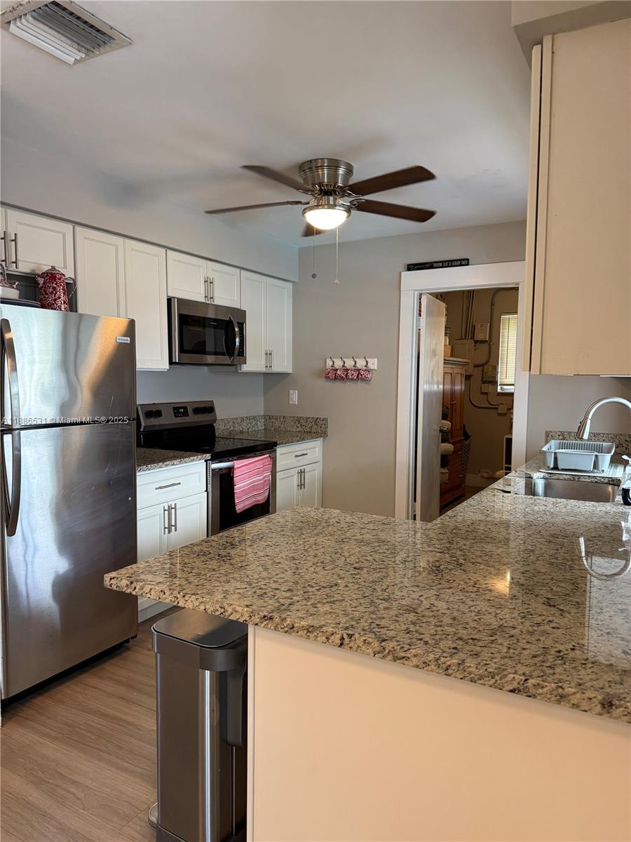 SUNRISE GOLF VILLAGE - Residential Lease