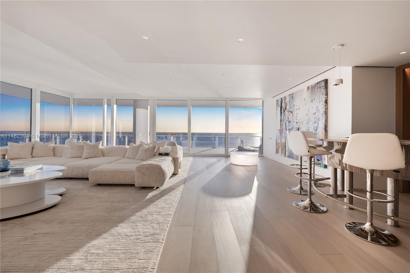 SURF CLUB CONDO - Residential