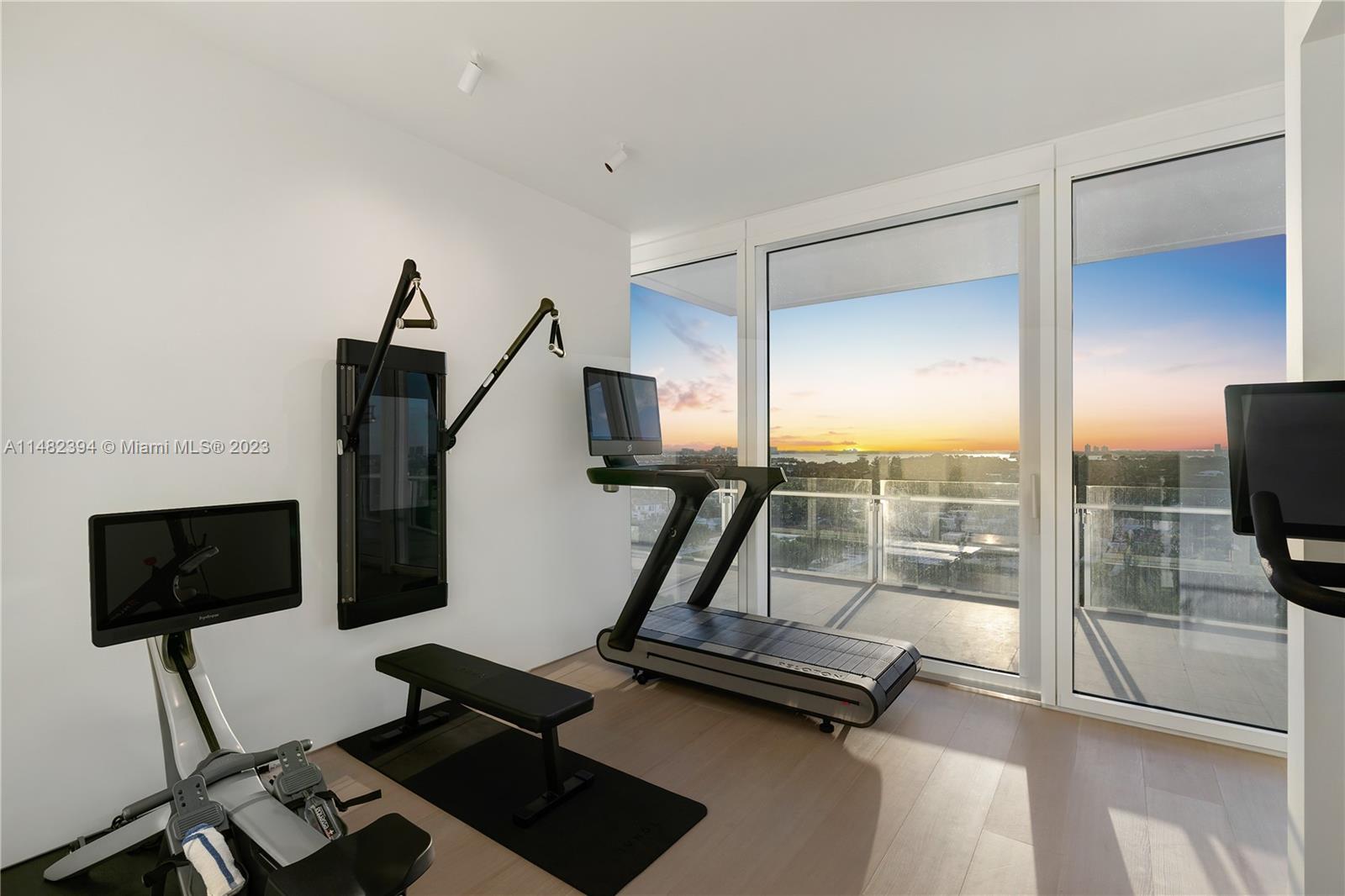 SURF CLUB CONDO - Residential